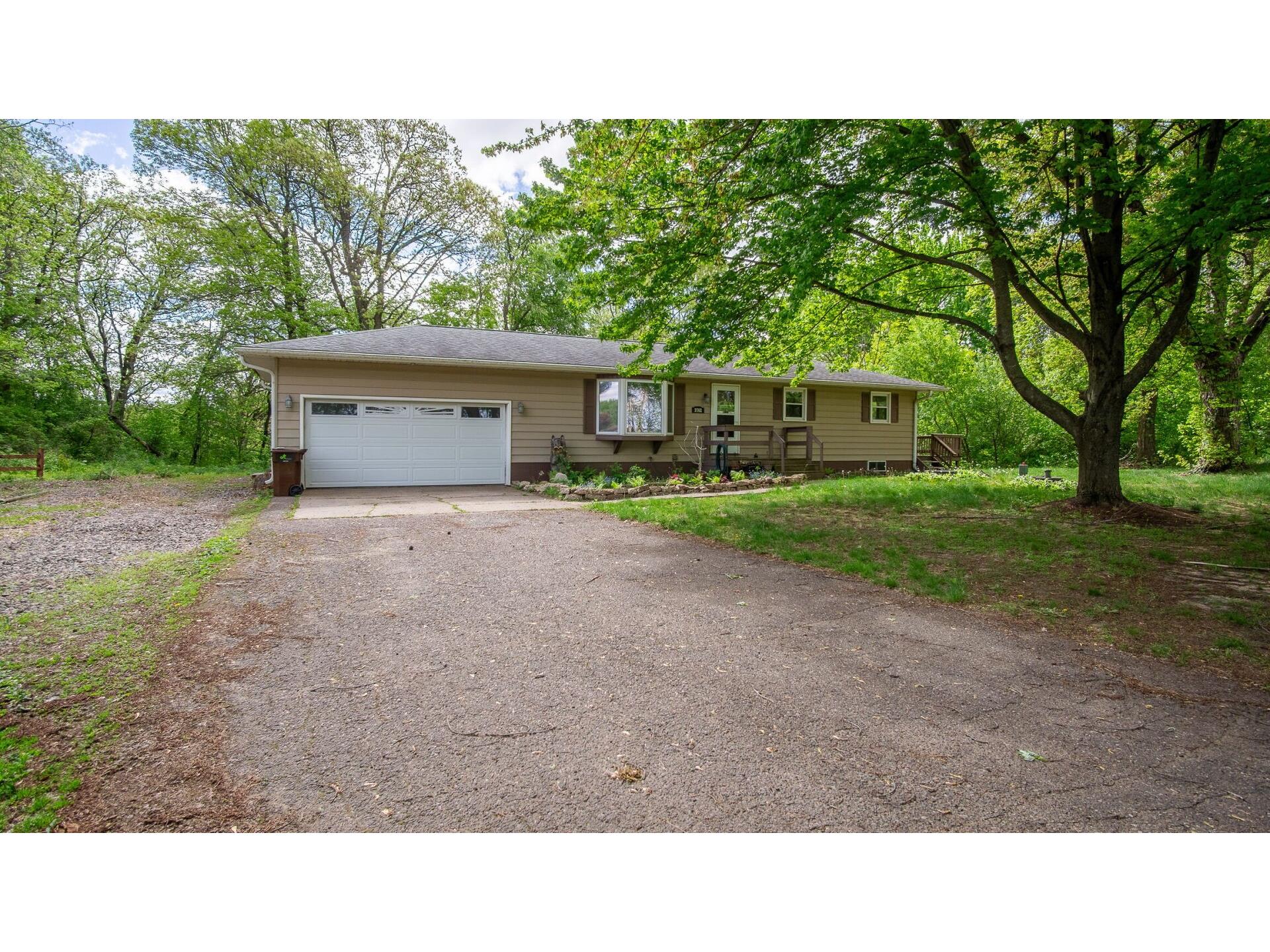 N3762 990th Street Eau Claire WI 54703 1601457 image2