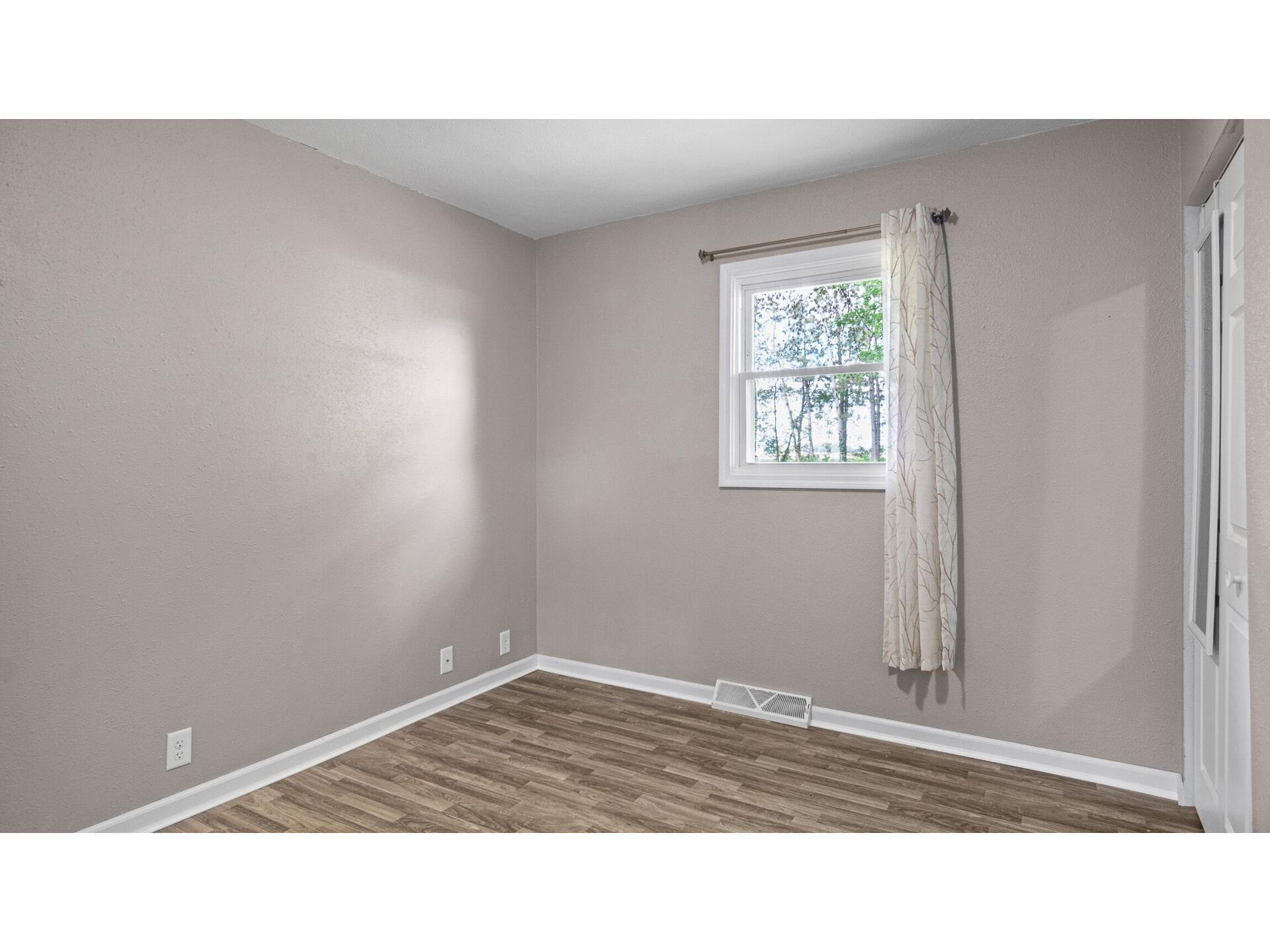 N3762 990th Street Eau Claire WI 54703 1601457 image27
