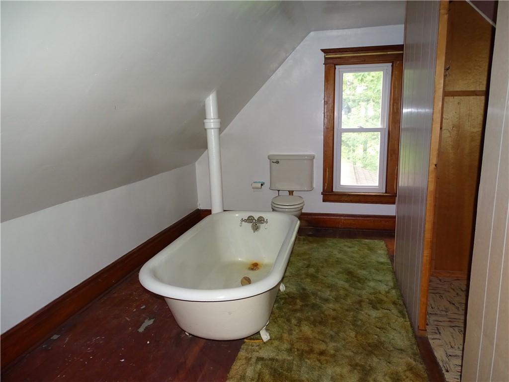 N409 County Road D Eau Galle WI 54737 1595403 image35