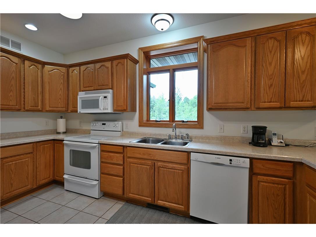 N5020 Red Pine Trail Spooner WI 54801 - Yellow 1599344 image17