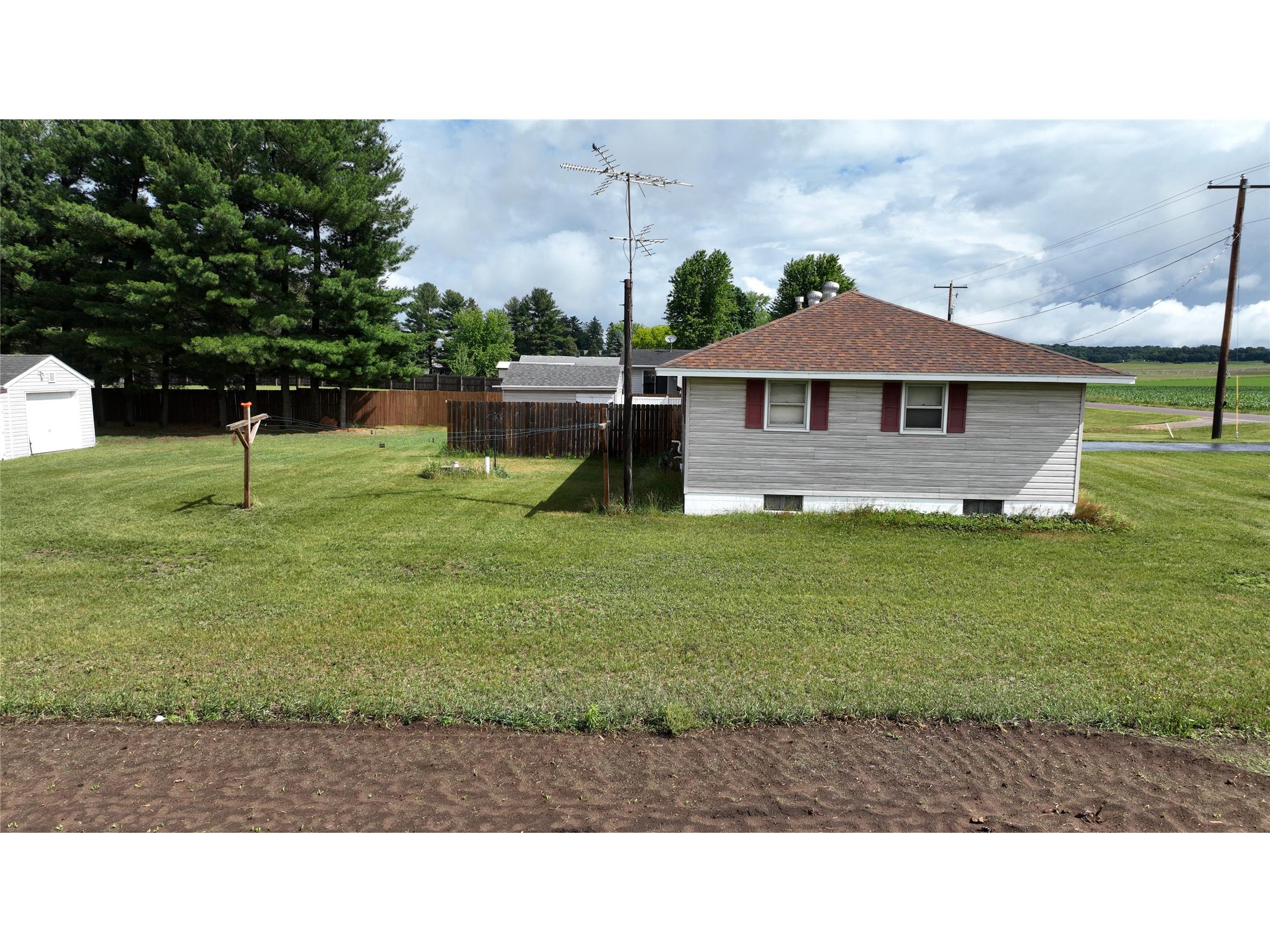 N6115 County Road V Durand WI 54736 1601925 image3