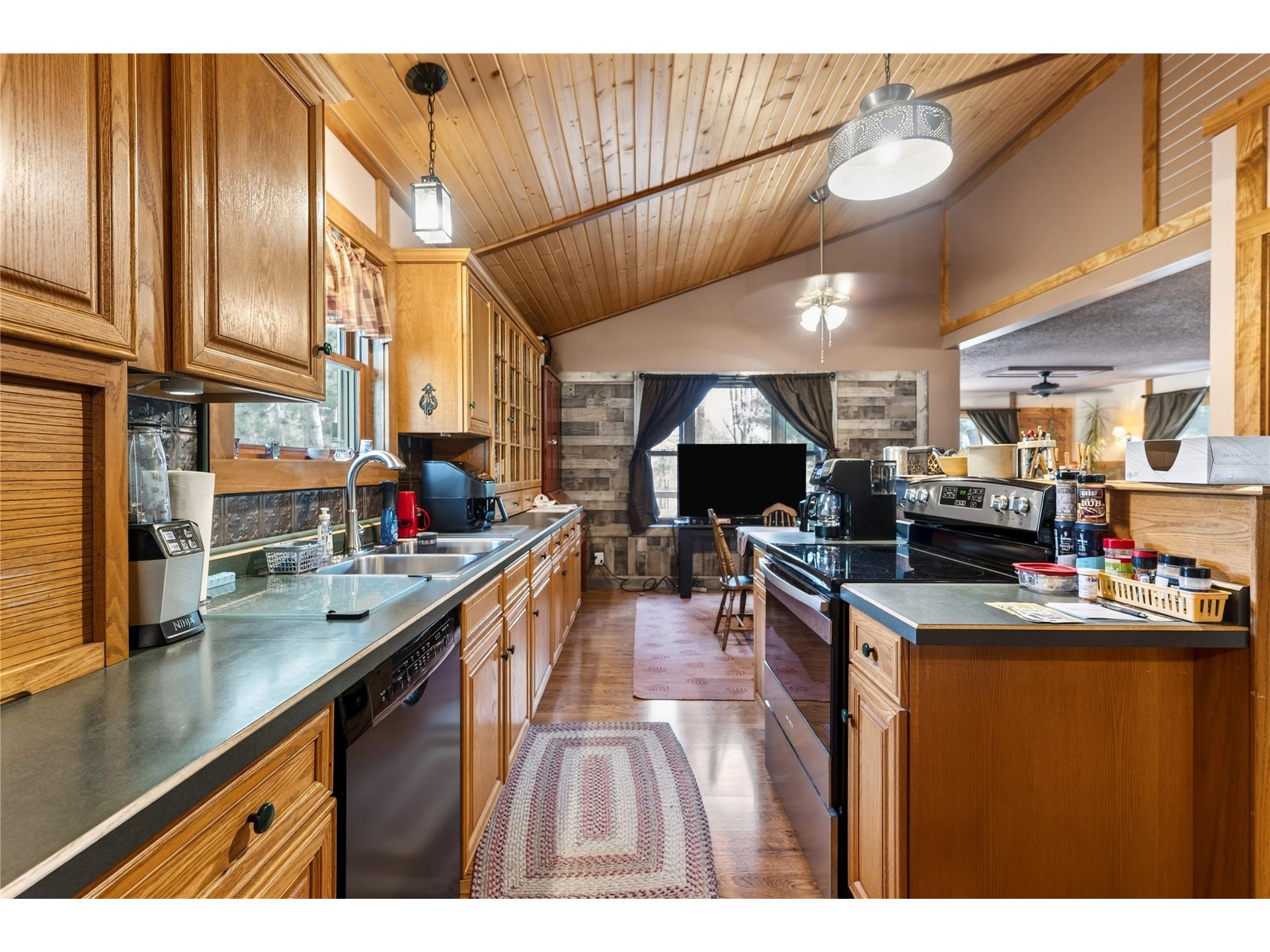 N6216 Little Valley Road Spooner WI 54801 - Cable 1601157 image38