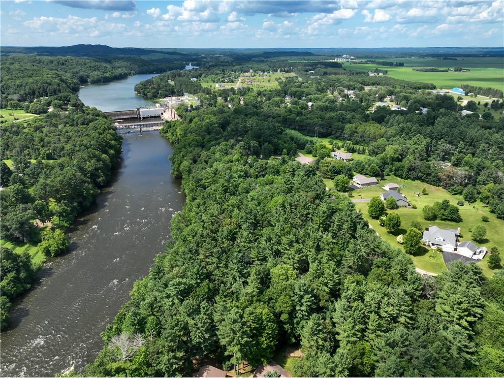 N6927 549th Street Menomonie WI 54751 - Red Cedar 1589977 image3