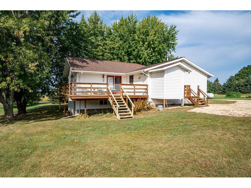 N7094 Hayes Road Durand WI 54736 1576782 image1