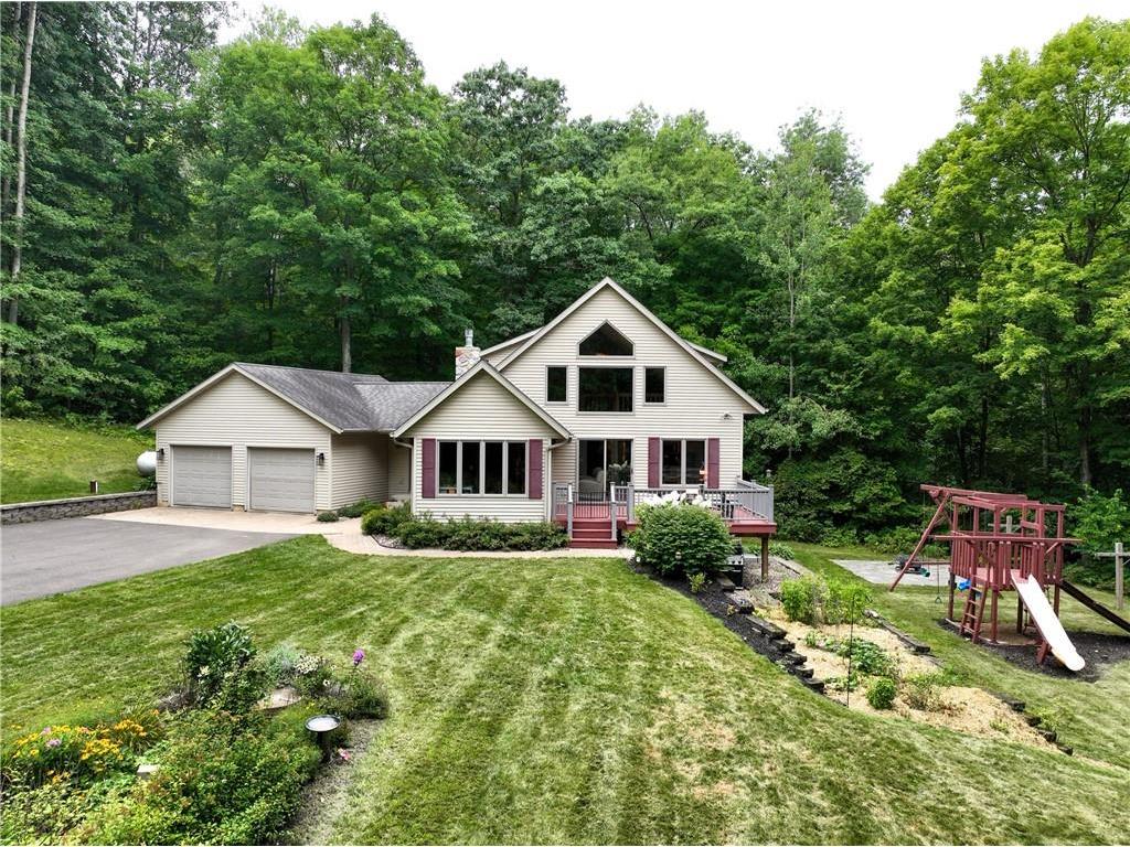 N7285 520th Street, Menomonie, WI 54751 MLS 1576274 Edina Realty