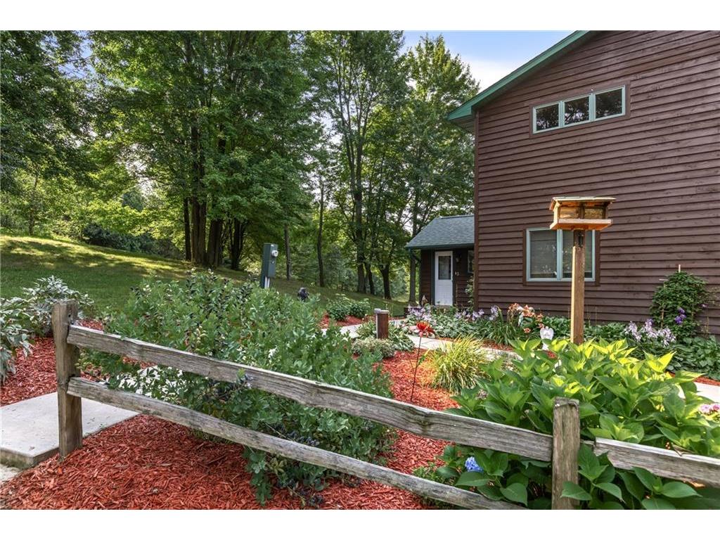 N8033 940th Street Colfax WI 54730 1584437 image1