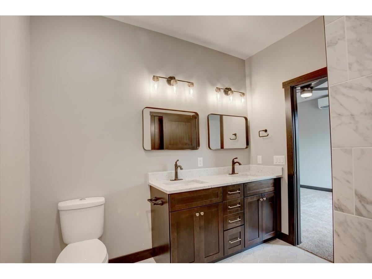 N8212 574th Street Colfax WI 54730 1602182 image36