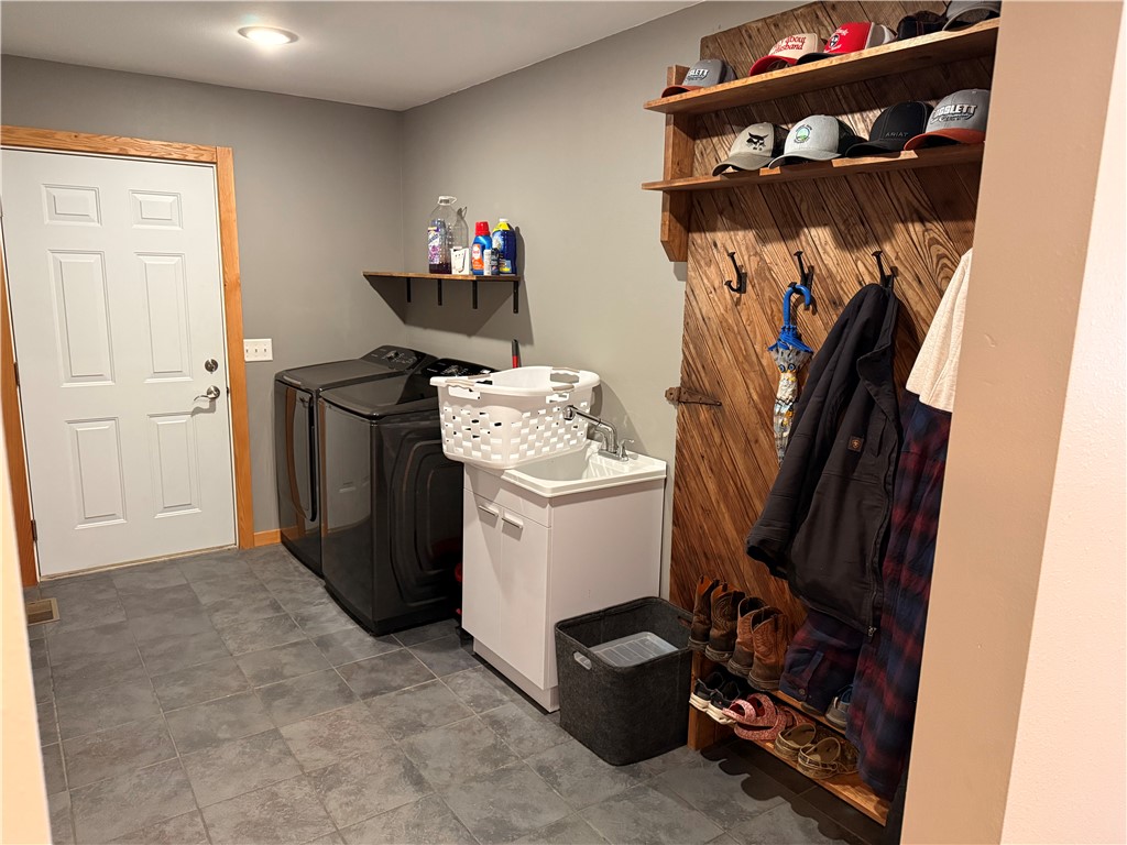 N8228 940th Street Colfax WI 54730 1598265 image16