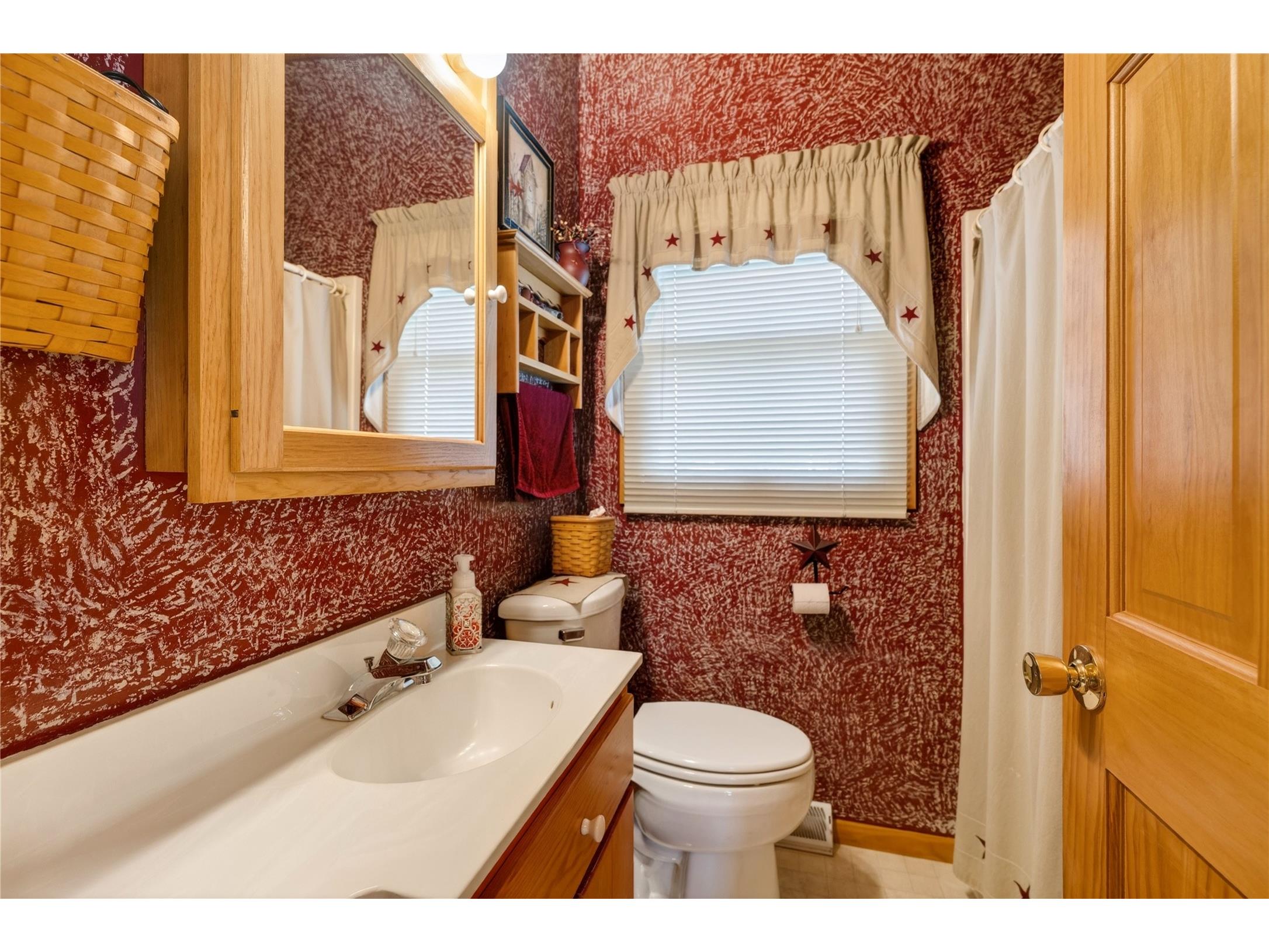 N8334 Bay Park Rd Trego WI 54888 - Trego 1600544 image15