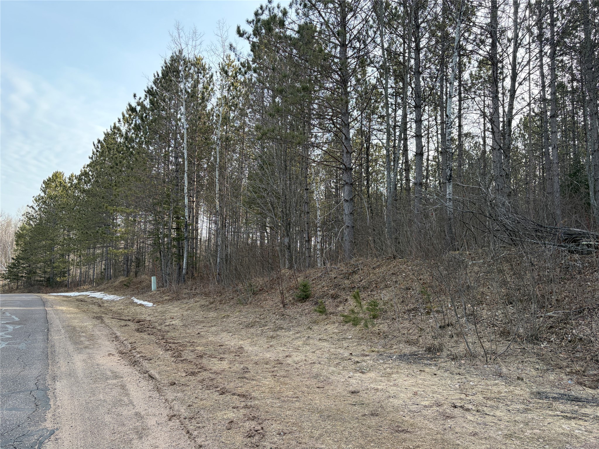 ON Barker Lake Road Road Winter WI 54896 1599276 image1