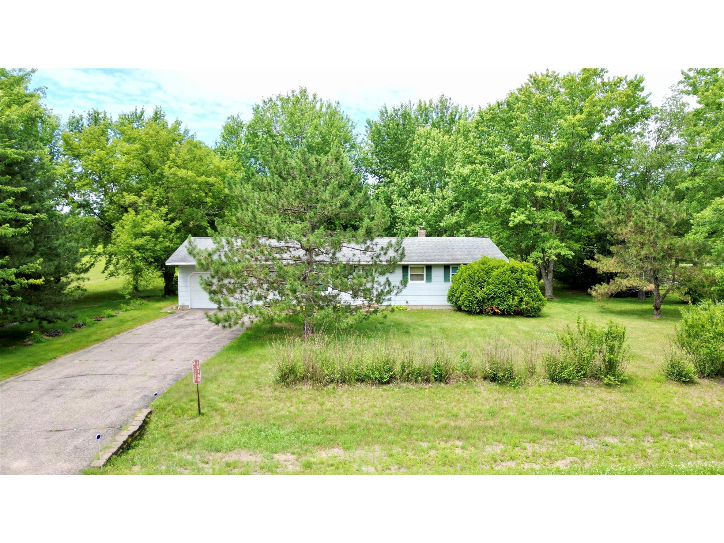 S10160 Minnesota Drive Eleva WI 54738 1602716 image1