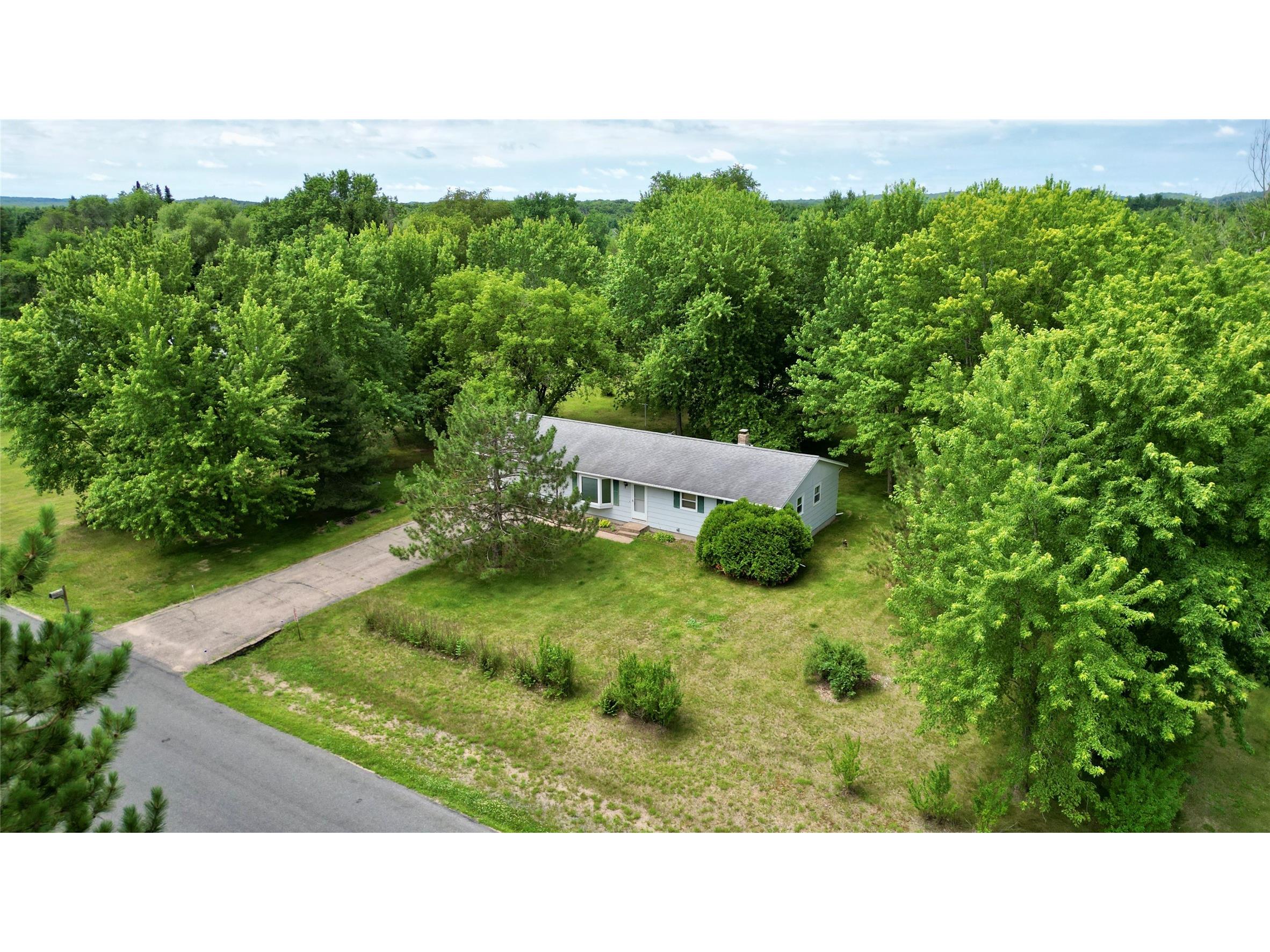 S10160 Minnesota Drive Eleva WI 54738 1602716 image2