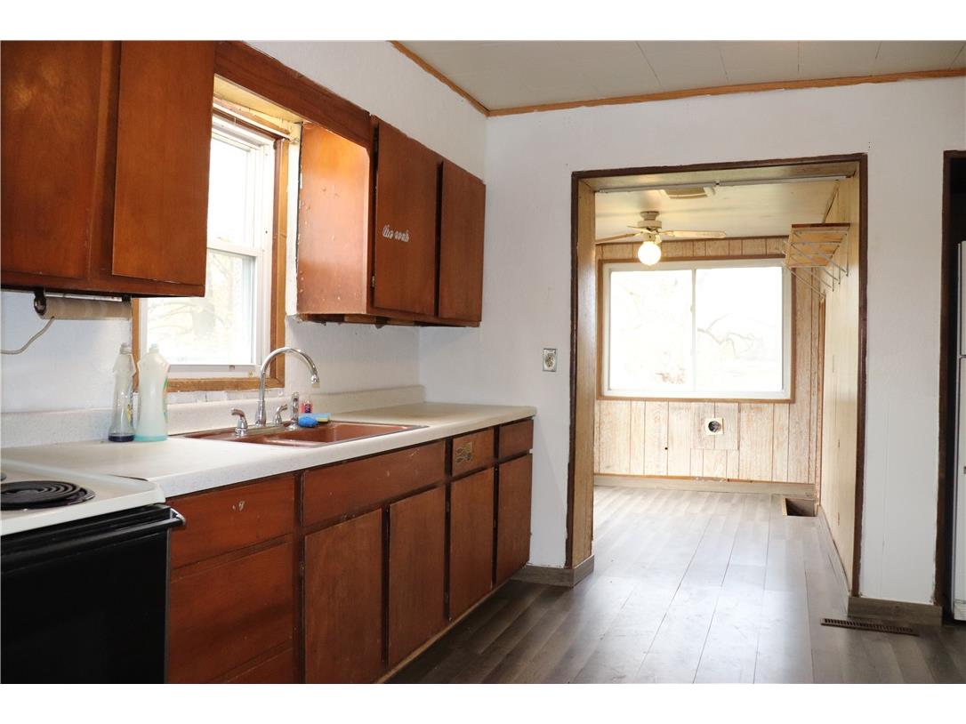 S12702 Elm Street Osseo WI 54758 1596732 image10