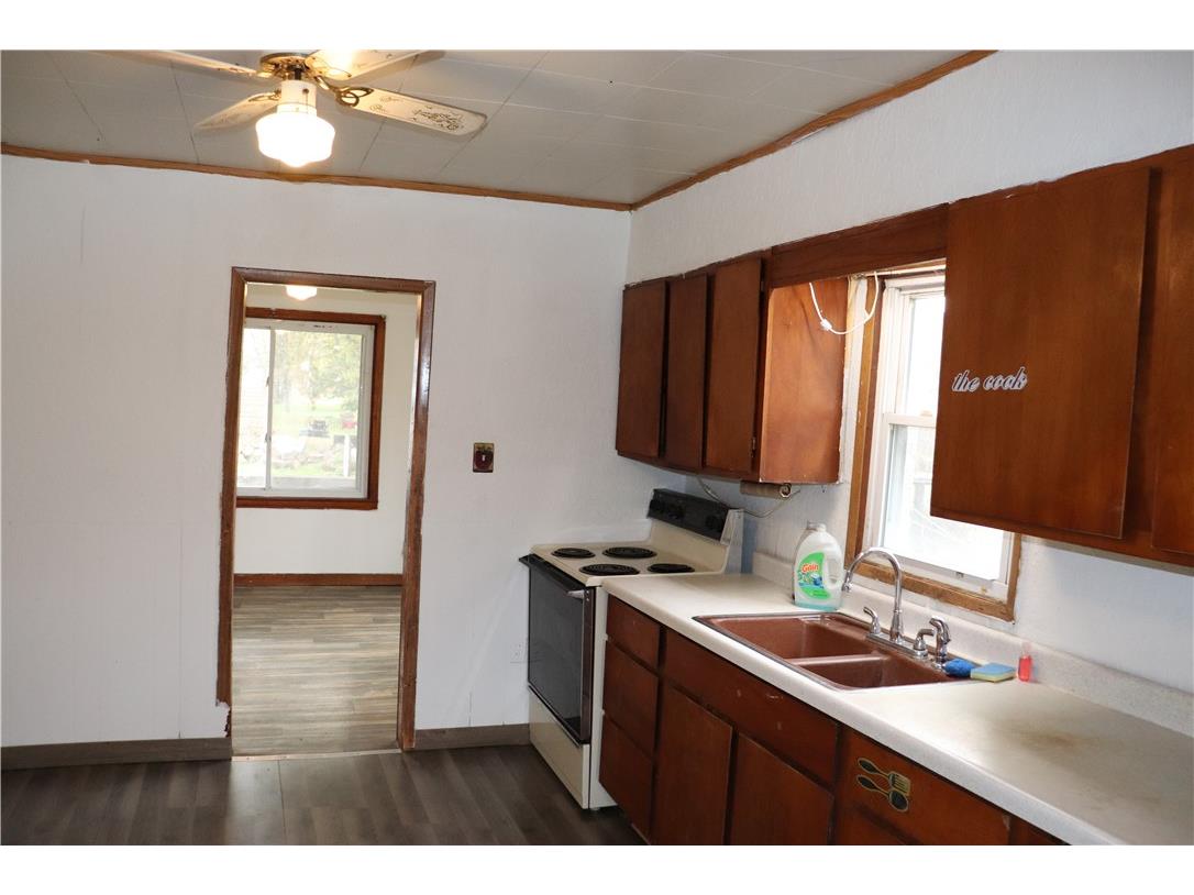 S12702 Elm Street Osseo WI 54758 1596732 image12