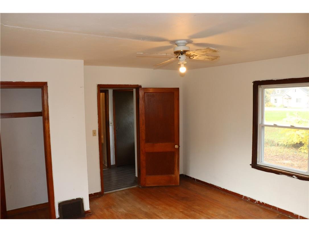 S12702 Elm Street Osseo WI 54758 1596732 image20