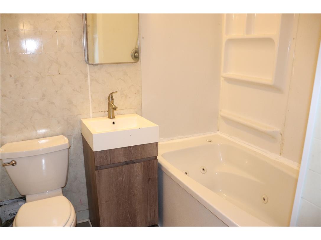 S12702 Elm Street Osseo WI 54758 1596732 image23