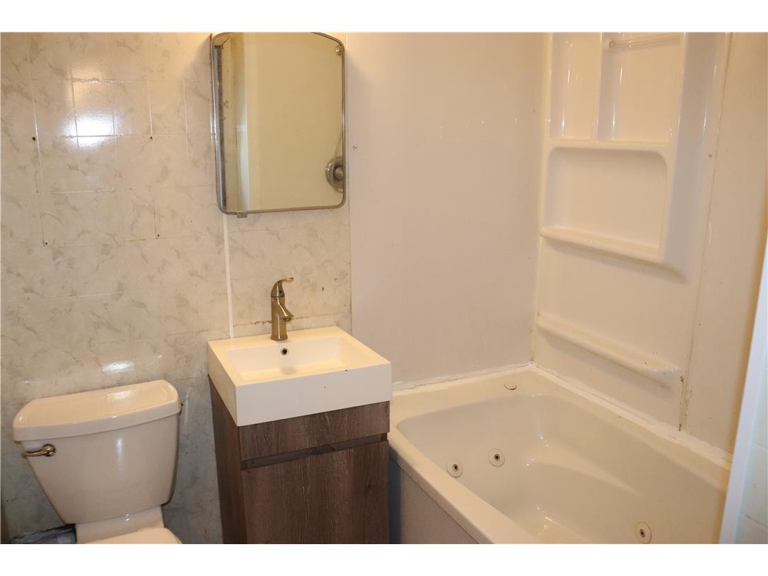 S12702 Elm Street Osseo WI 54758 1596732 image24