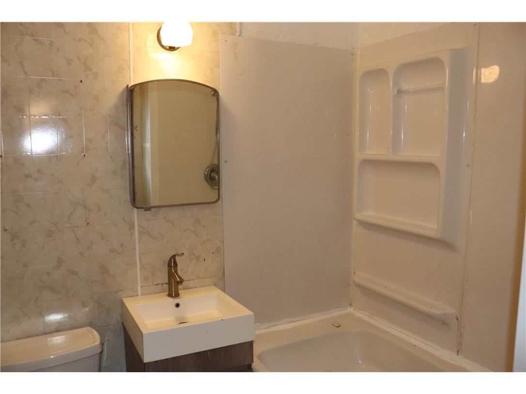 S12702 Elm Street Osseo WI 54758 1596732 image25