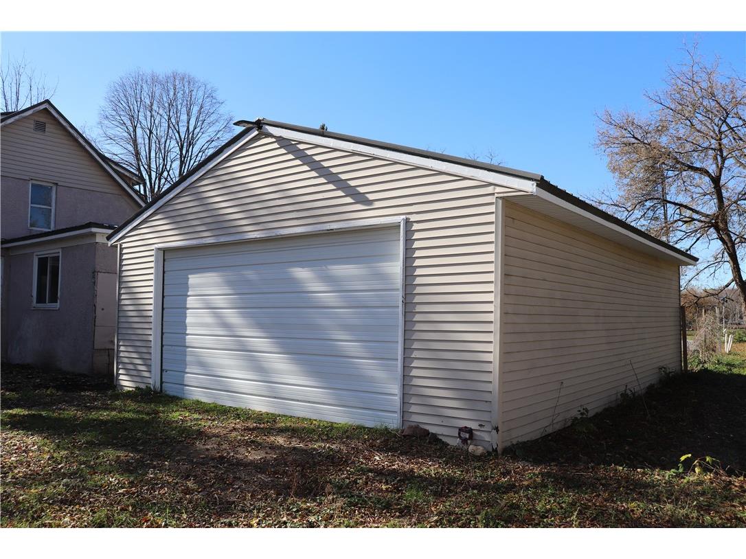 S12702 Elm Street Osseo WI 54758 1596732 image5