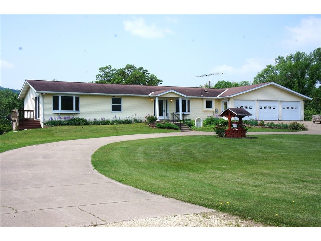 S1439 County Road N Alma WI 54610 - Spring Fed 1591383 image1