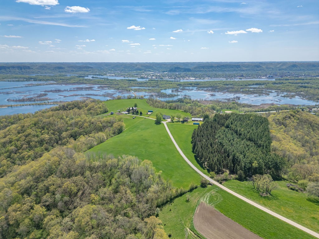 S3565 Rooster Ridge Lane Fountain City WI 54629 1600918 image6