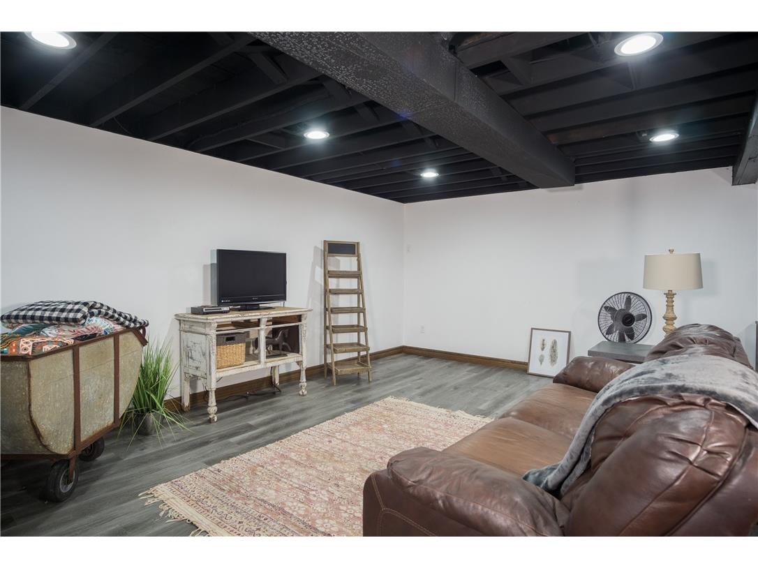 S517 Sand Road Mondovi WI 54755 1586548 image25