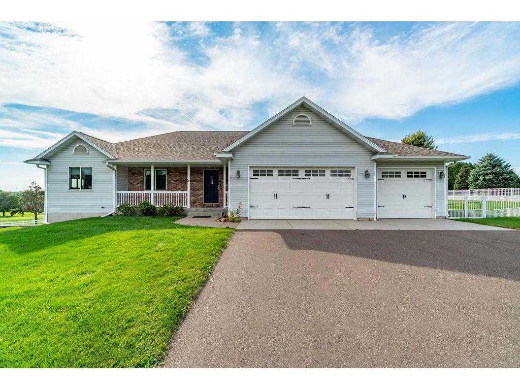S8130 Golf View Drive Eau Claire WI 54701 1585873 image1