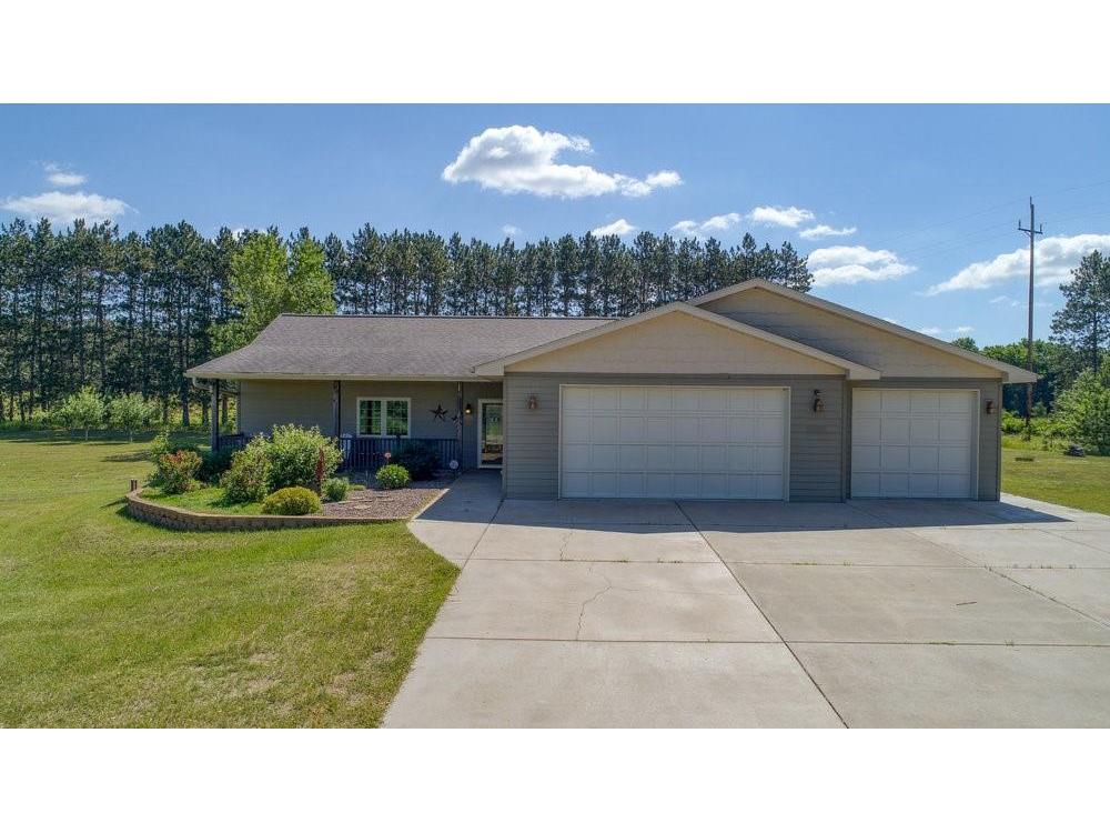 S8725 1010th Street, Mondovi, WI, 54755 MLS 1566049 Edina Realty