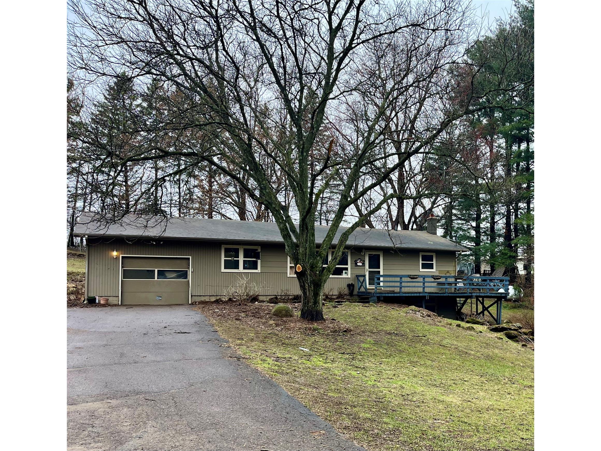 S9220 Hillview Road Fall Creek WI 54742 1599722 image1