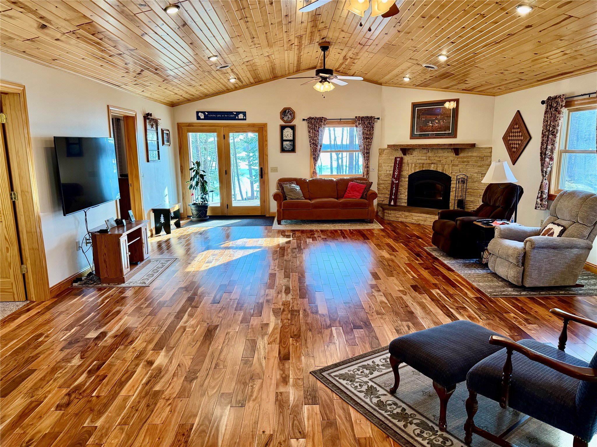 W12595 County Highway D New Auburn WI 54757 - Fireside 1599933 image9
