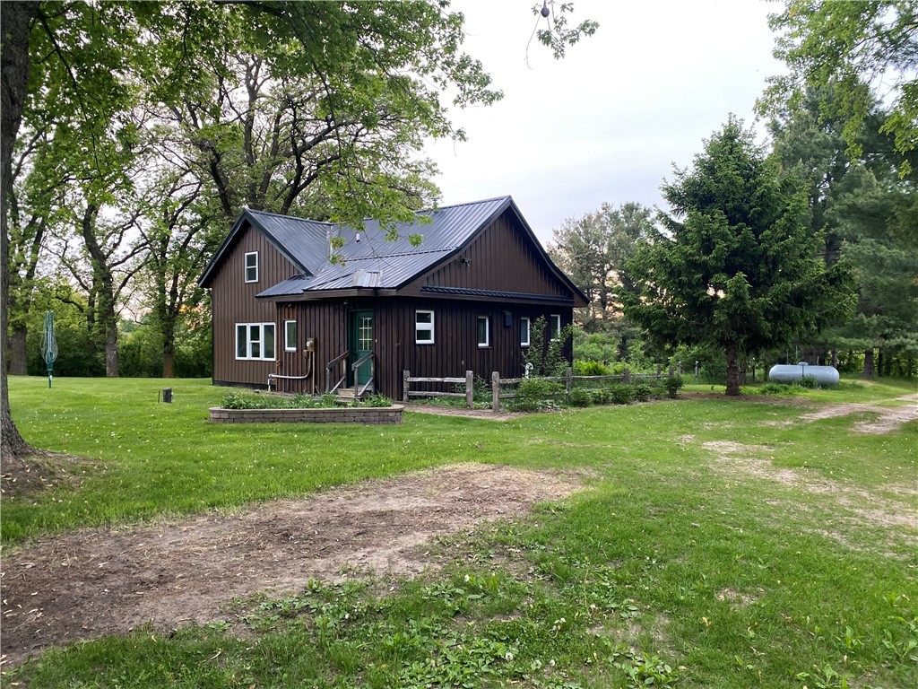 W16473 County Road B Osseo WI 54758 1592087 image1