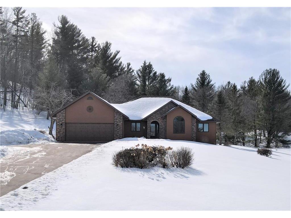 W2304 Highland Drive, Durand, WI, 54736 MLS 1571167 Edina Realty