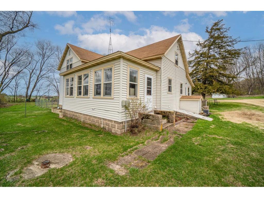 W3584 County Road R Durand WI 54736 1572855 image1