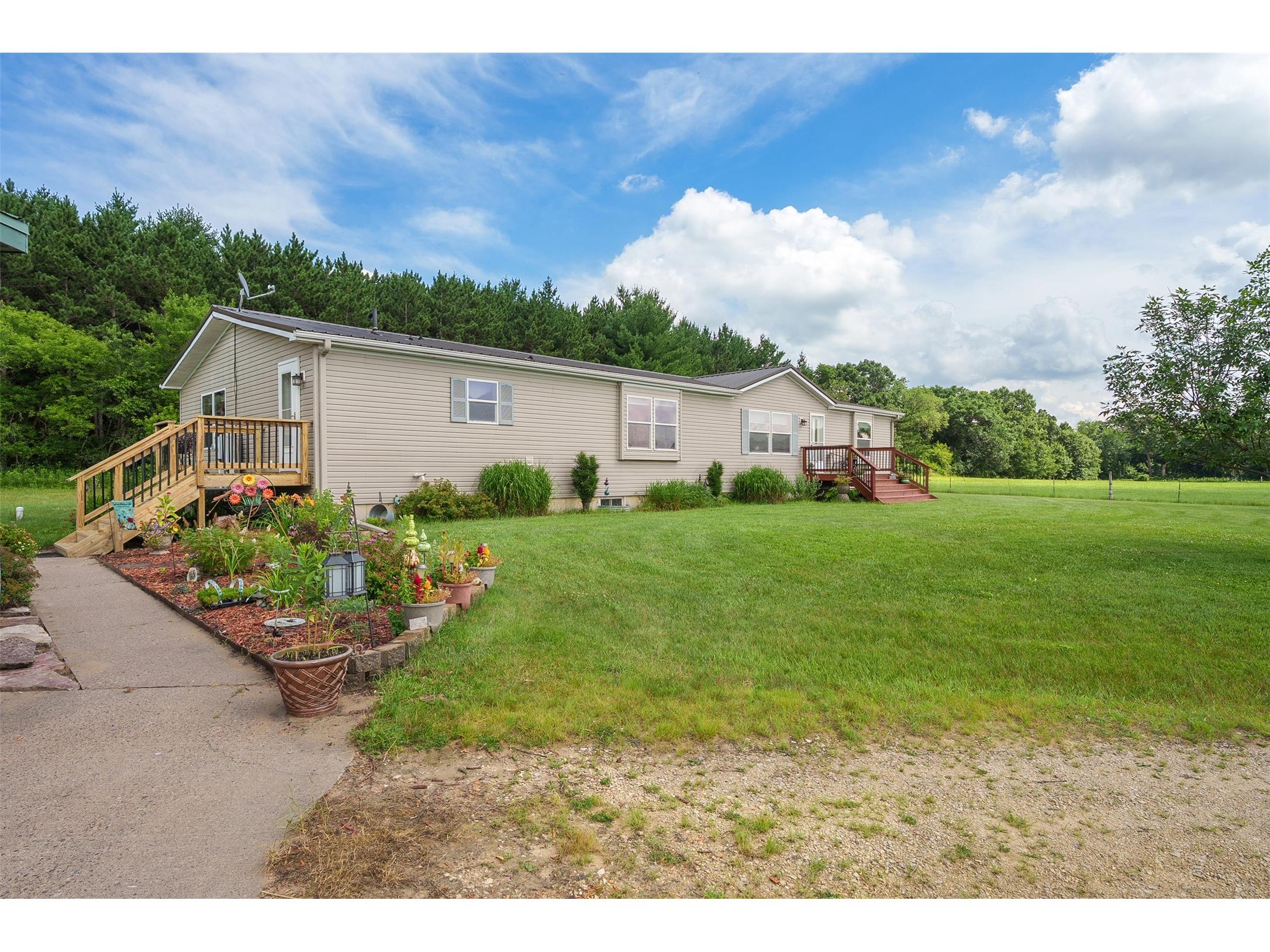 W366 Albany K Mondovi WI 54755 1603163 image37