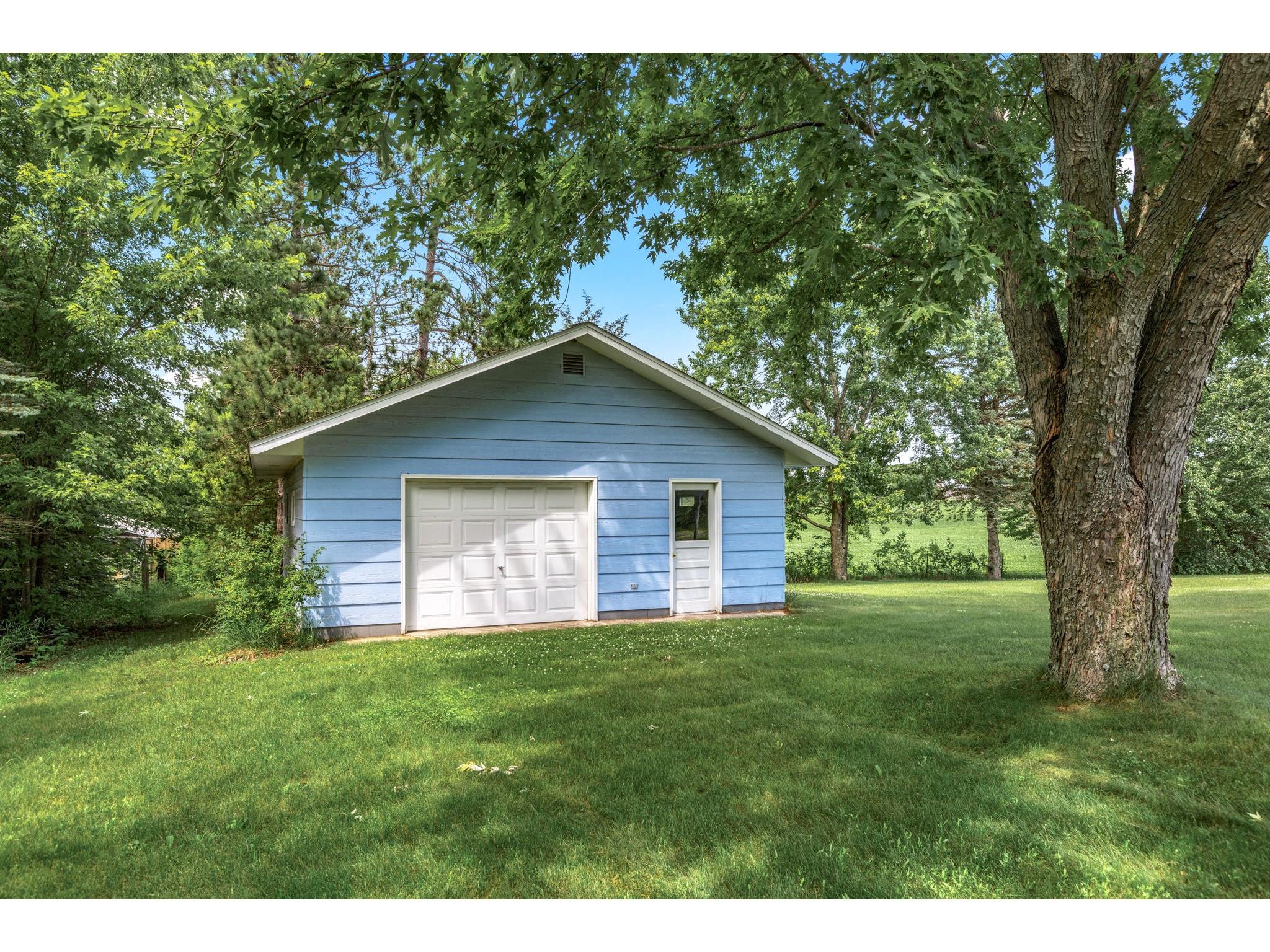 W4230 County Road Z Eau Claire WI 54701 1602752 image37