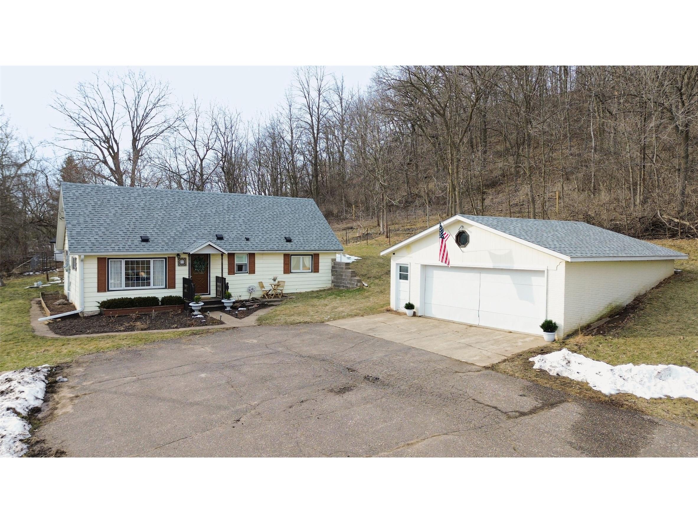 W7410 State Road 65 Beldenville WI 54003 1599323 image1