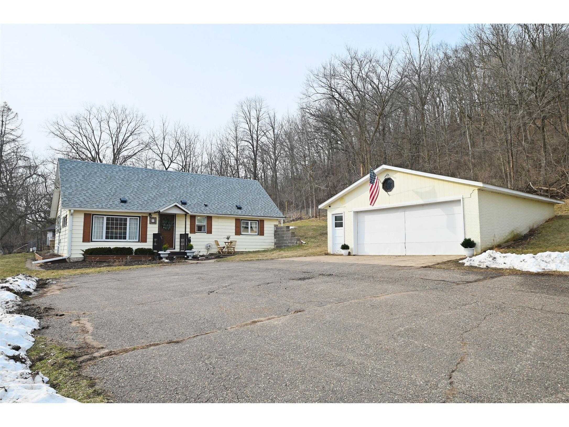 W7410 State Road 65 Beldenville WI 54003 1599323 image35