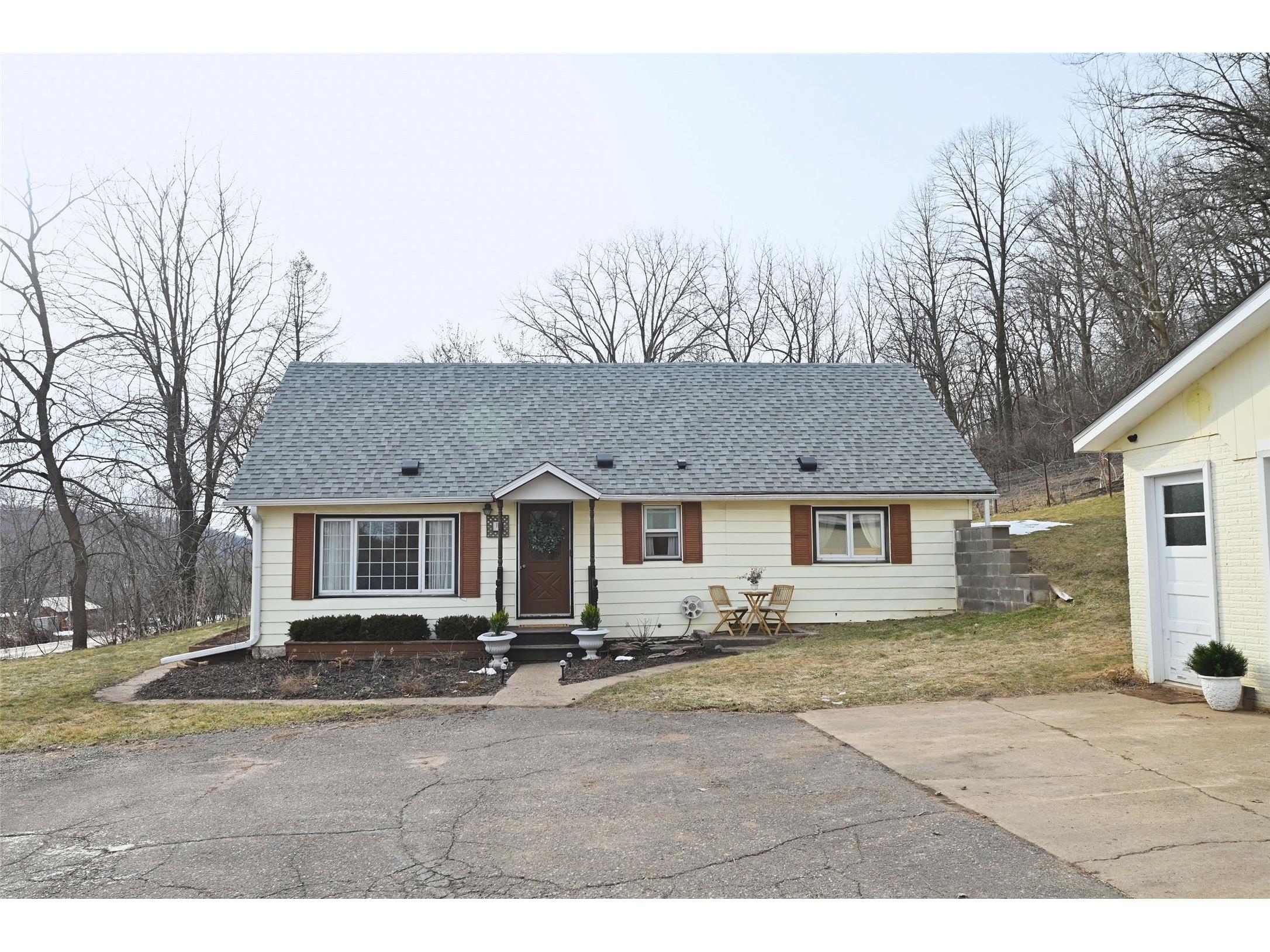 W7410 State Road 65 Beldenville WI 54003 1599323 image36