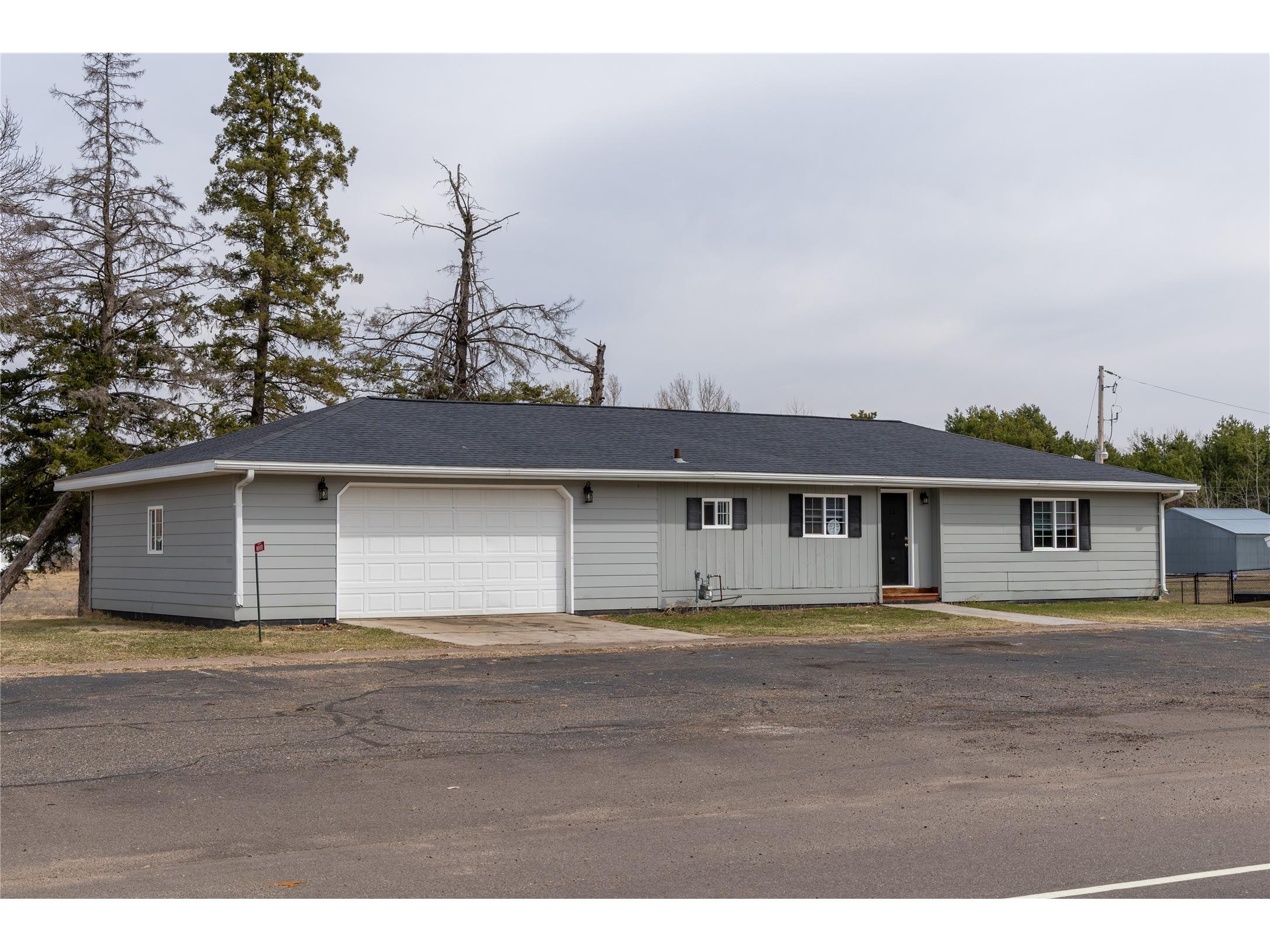 W8490 Flambeau Avenue Ladysmith WI 54848 1599879 image1