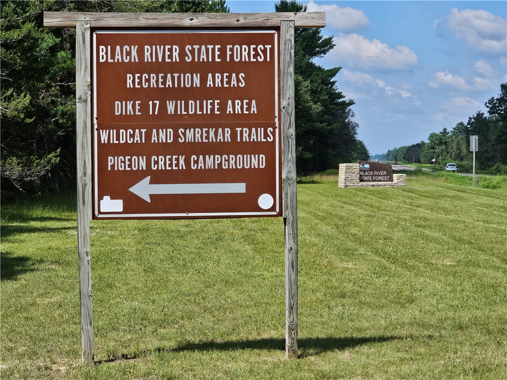 XXX Potter Road Black River Falls WI 54615 1593116 image18