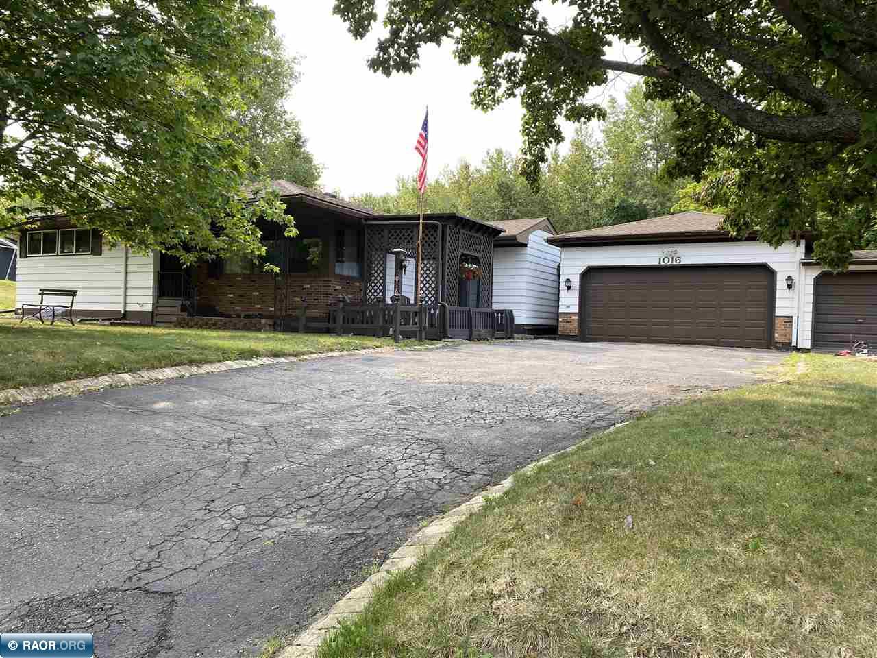 1016 W 2nd St Eveleth MN 55734 145500 image1