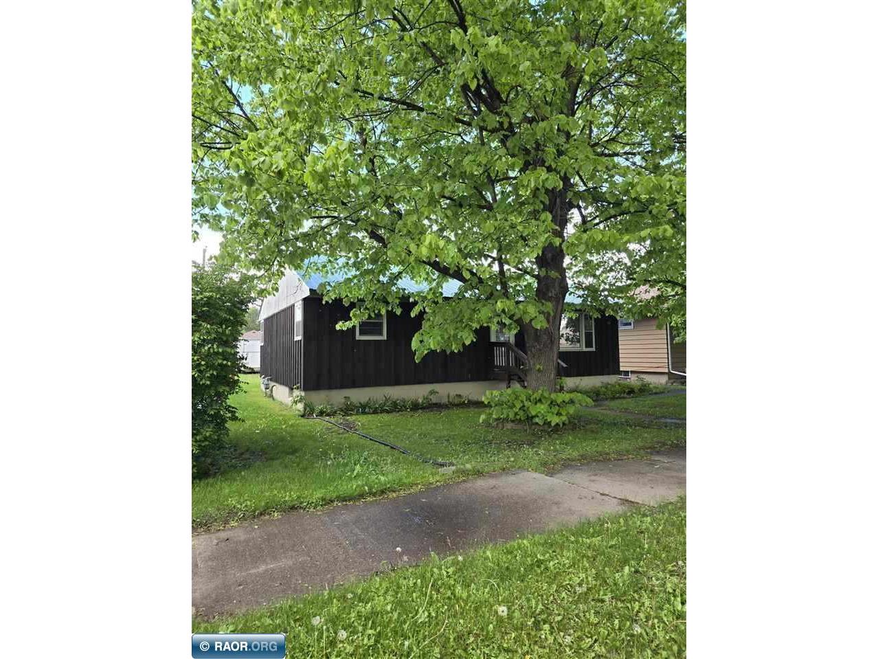 1021 3rd St S Virginia MN 55792 147132 image1