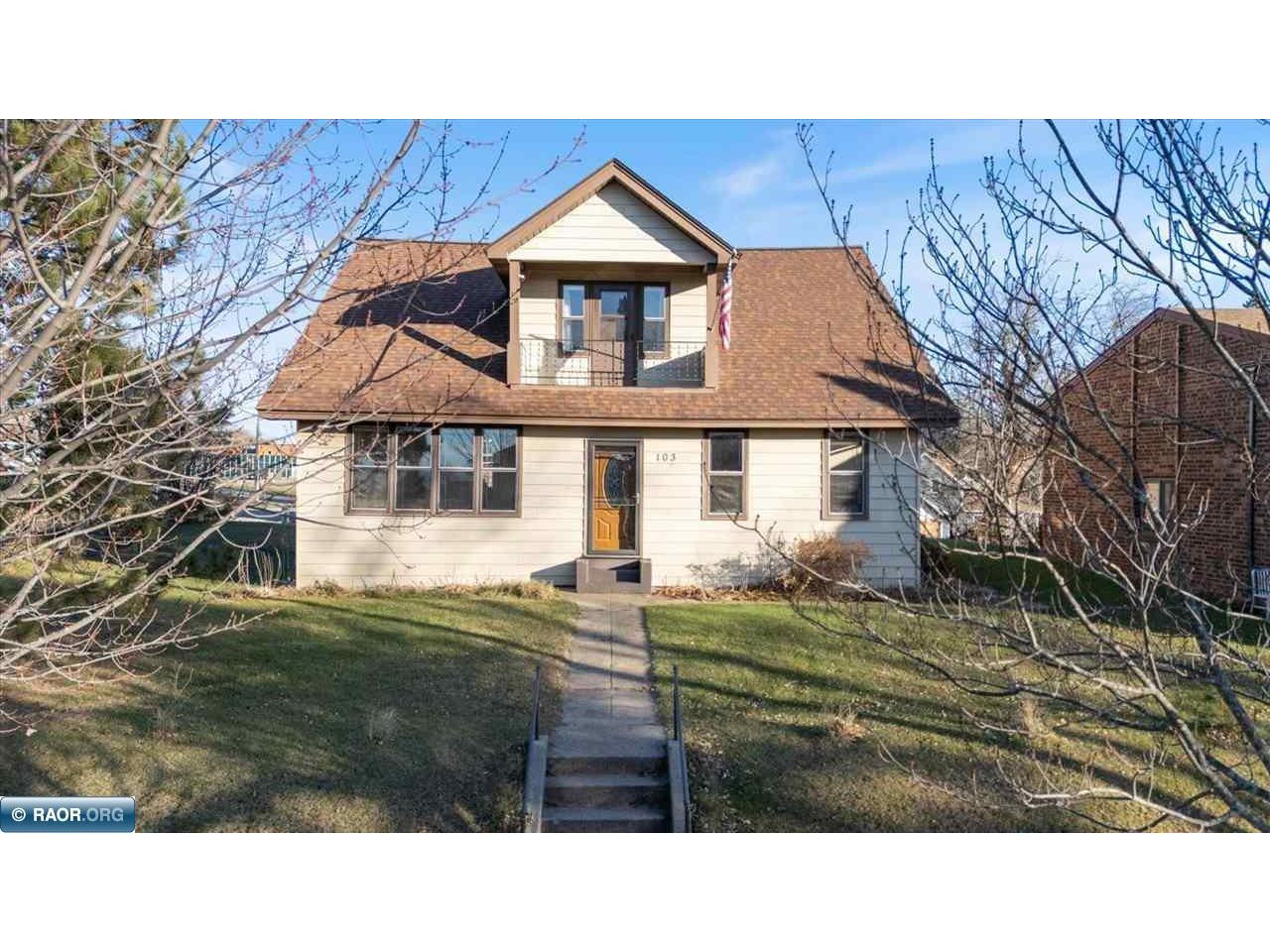 103 3rd Ave Bovey MN 55709 149334 image1