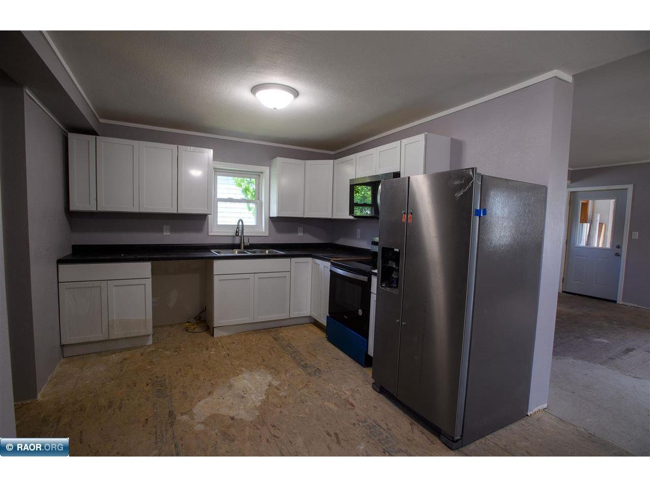 107 11th St S Virginia MN 55792 150213 image2