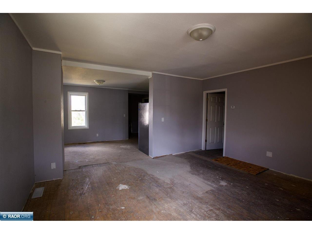 107 11th St S Virginia MN 55792 150213 image3