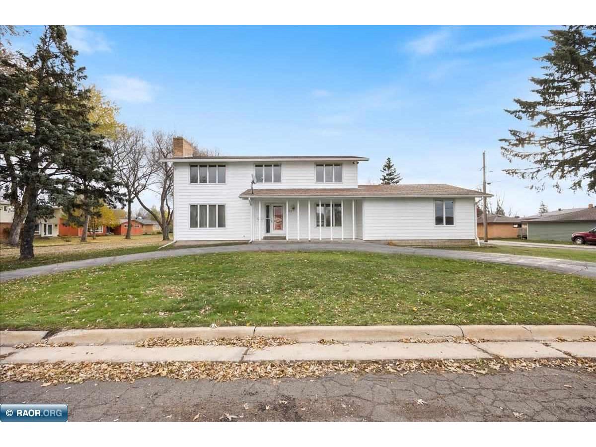 1102 S 10th Ave. Virginia MN 55792 146043 image1