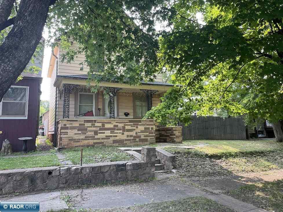 1120 E 15TH AVE HIBBING MN 55746 145683 image1