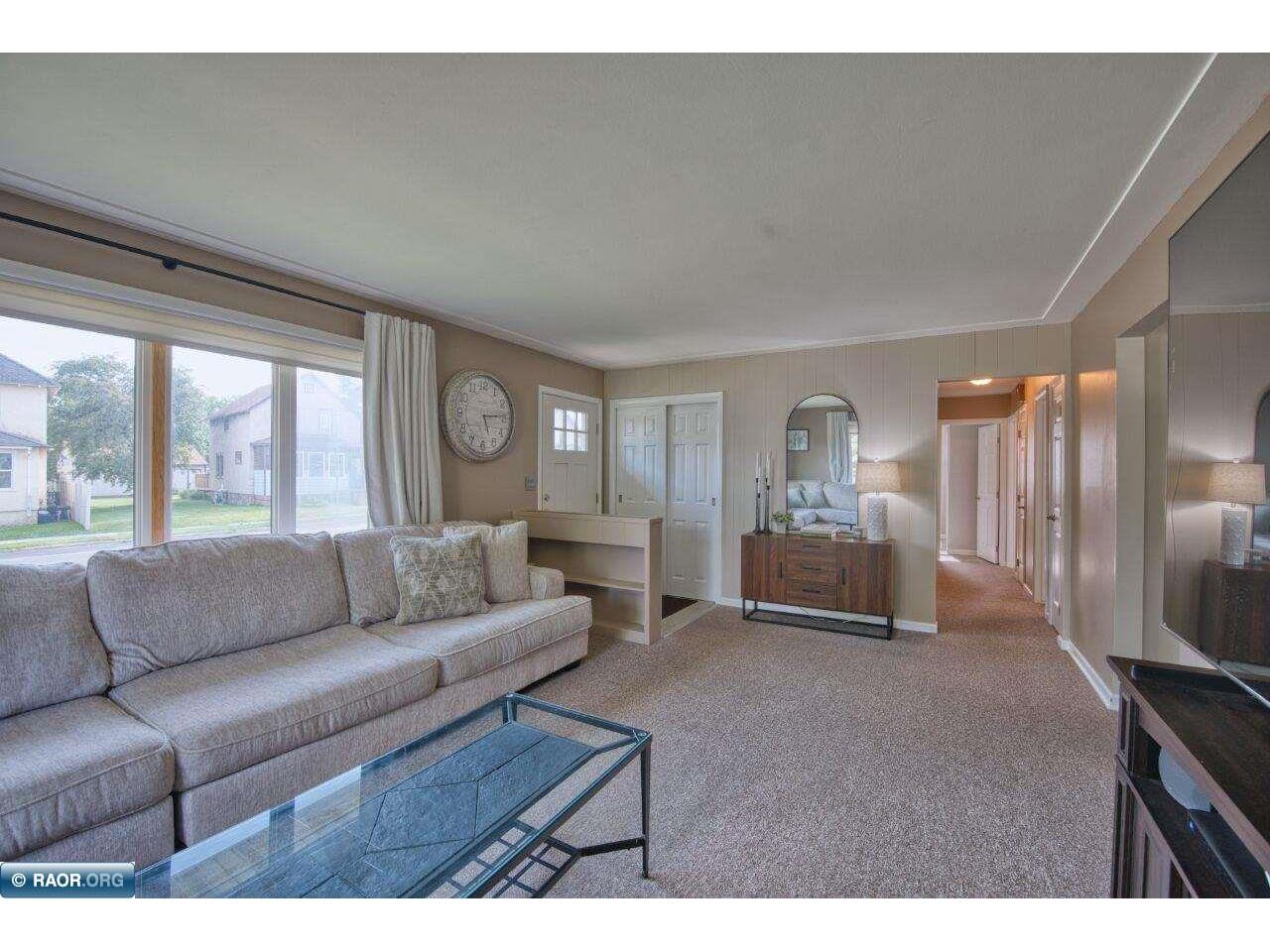 115 E 25th St Hibbing MN 55746 148857 image10