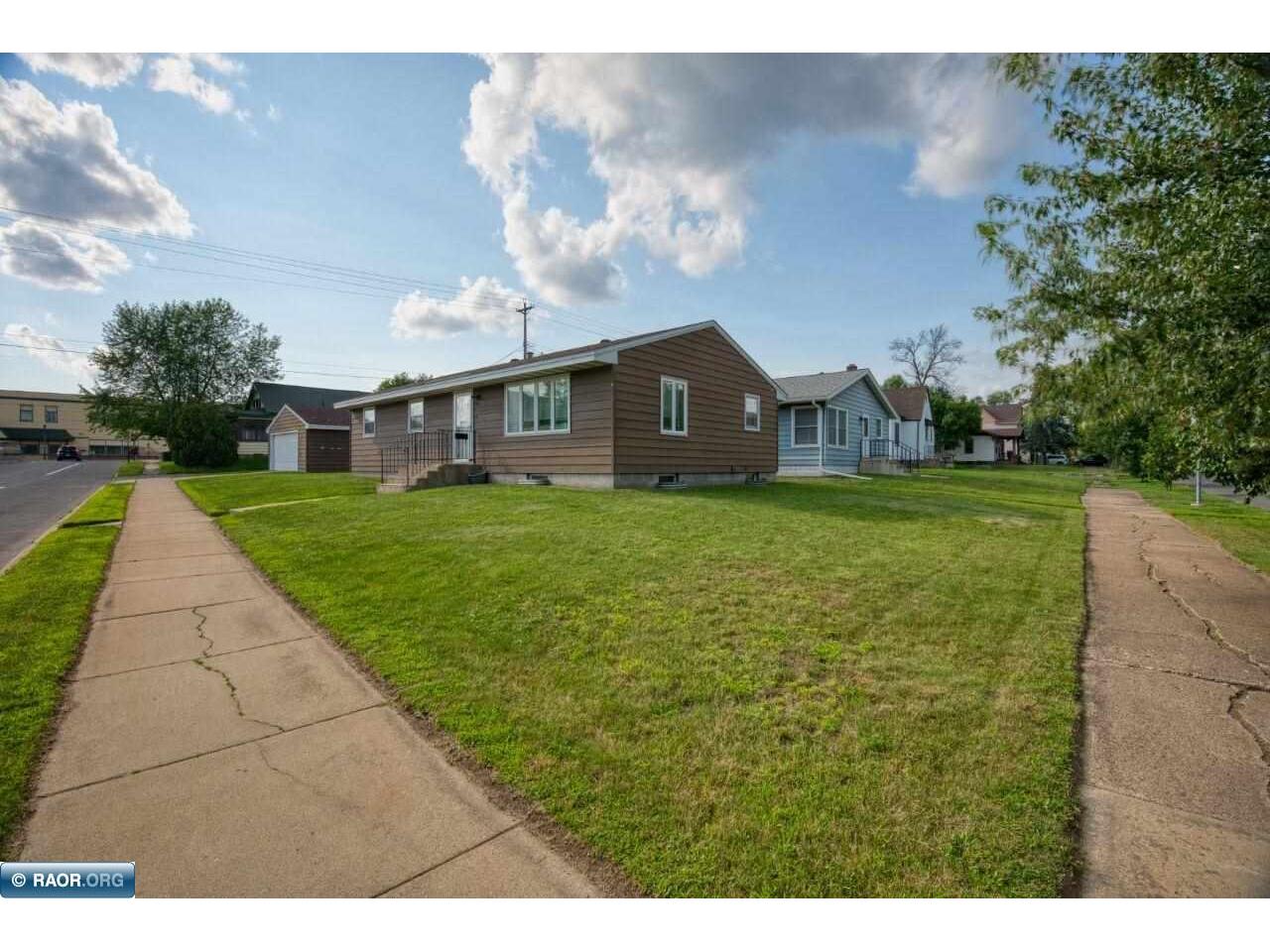 115 E 25th St Hibbing MN 55746 148857 image3