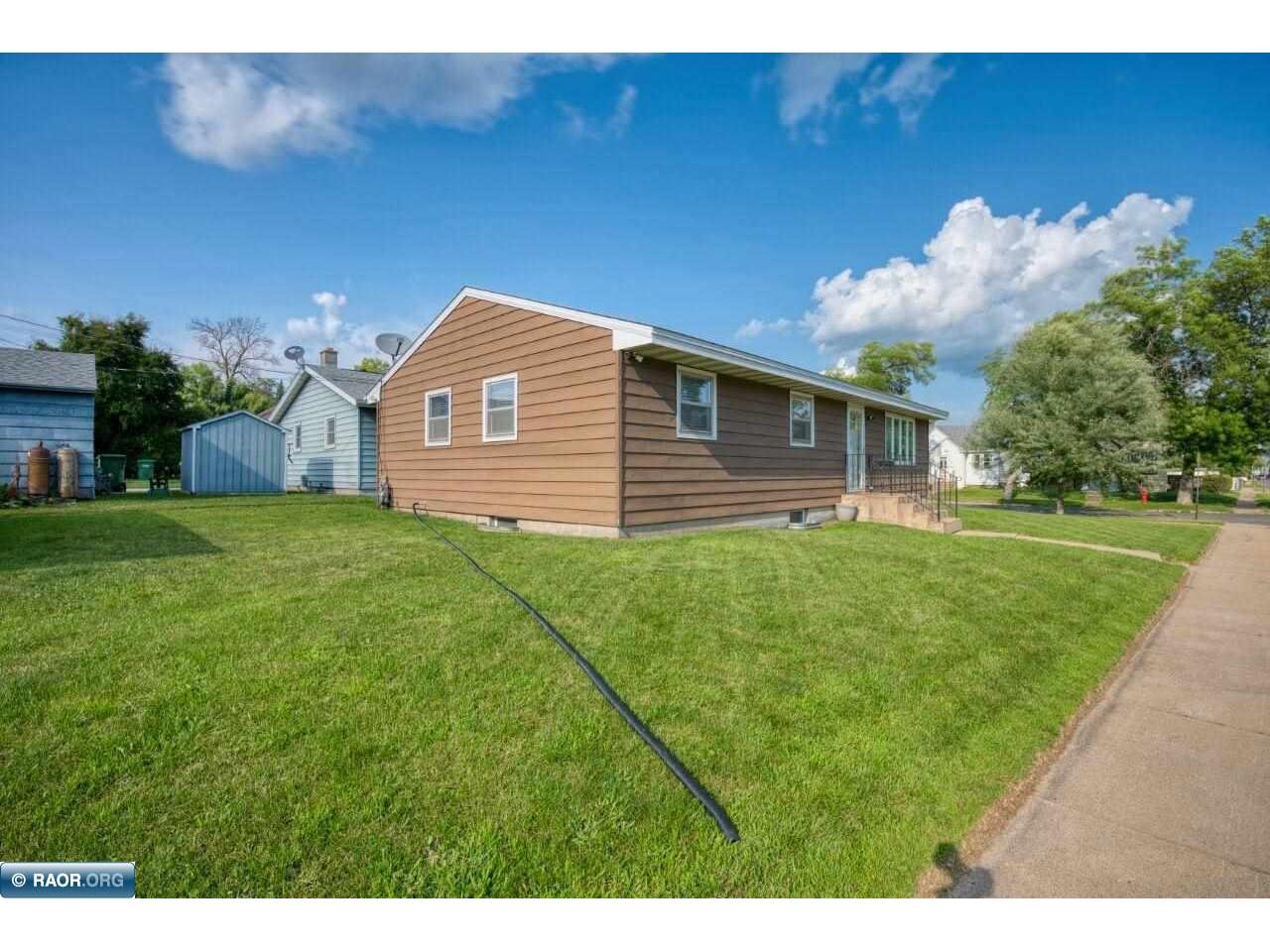 115 E 25th St Hibbing MN 55746 148857 image4